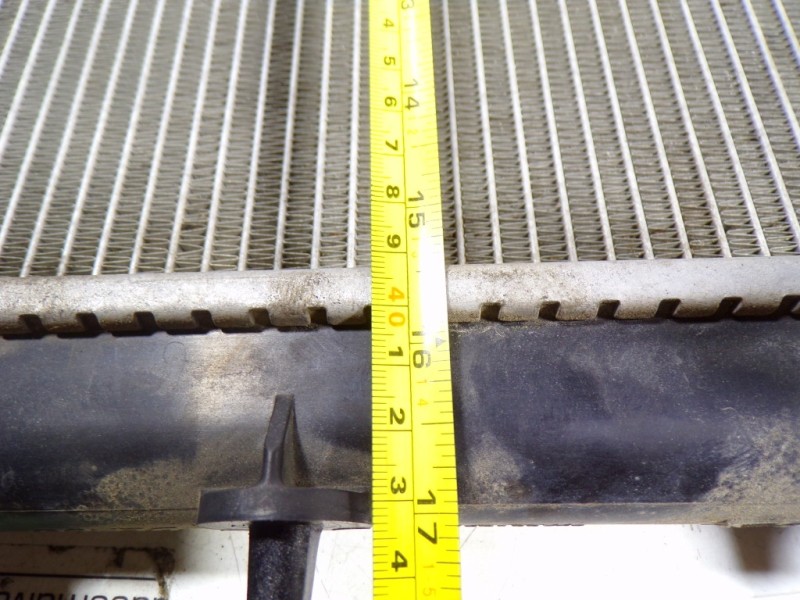 Recambio de radiador agua para peugeot 208 1.2 12v vti referencia OEM IAM 1330Q5 886160000 886160000