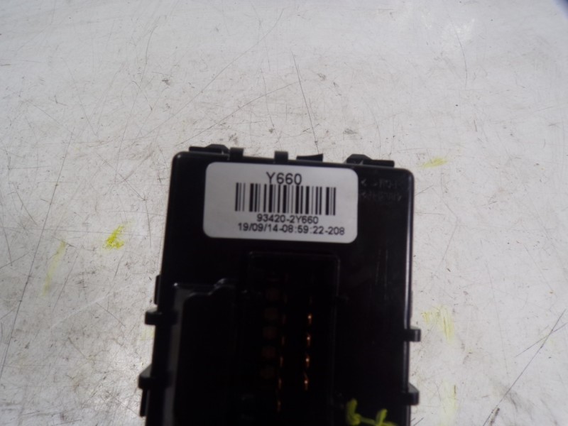 Recambio de mando limpia para hyundai ix35 1.7 crdi cat referencia OEM IAM 934202Y660 934202Y660 