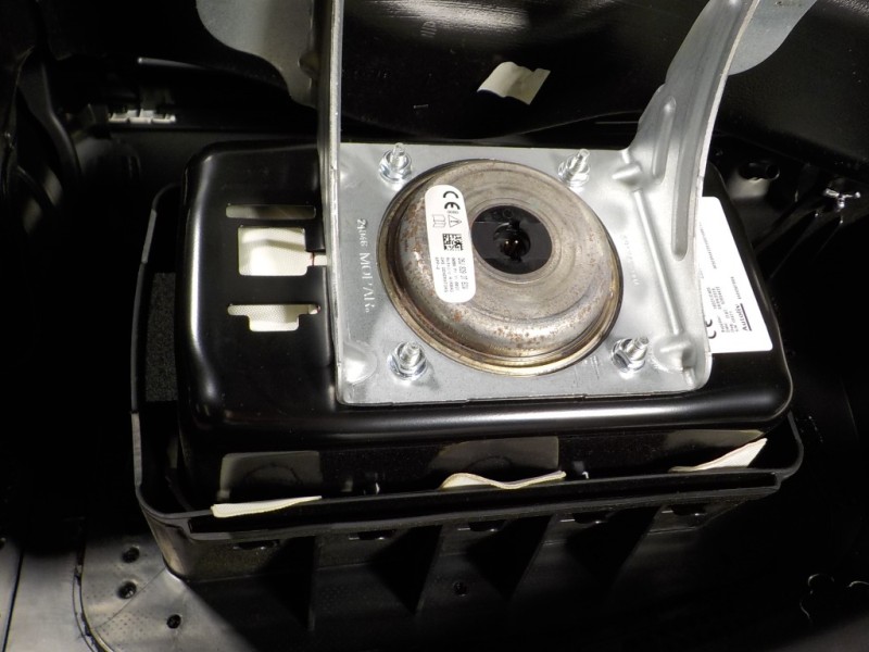 Recambio de salpicadero para fiat nuova 500 (150) 1.2 cat referencia OEM IAM 735640004 52054422 