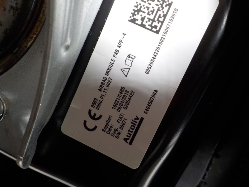 Recambio de salpicadero para fiat nuova 500 (150) 1.2 cat referencia OEM IAM 735640004 52054422 