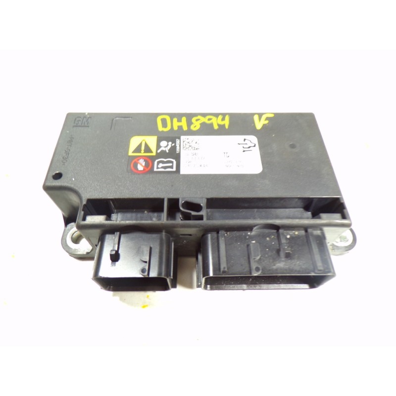Recambio de centralita airbag para opel insignia sports tourer 2.0 16v cdti referencia OEM IAM 13588138 13593287 