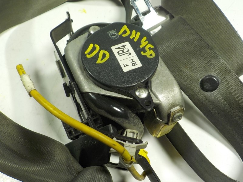 Recambio de cinturon seguridad delantero derecho para kia carens 2.0 turbodiesel cat referencia OEM IAM   