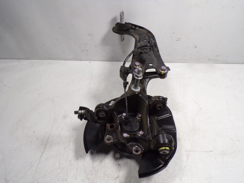 Recambio de mangueta trasera izquierda para toyota rav4 hybrid 4x2 advance referencia OEM IAM 4230542060 V270L 