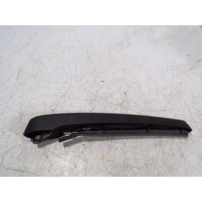 Recambio de brazo limpia trasero para opel mokka 1.6 cdti dpf referencia OEM IAM 95466019  