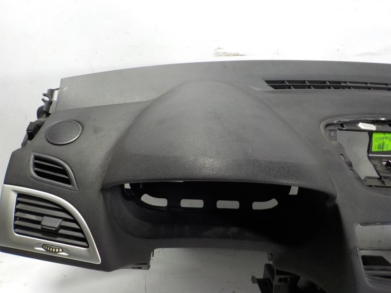 Recambio de salpicadero para renault megane iii coupe 1.5 dci diesel fap referencia OEM IAM 681007196R 985250003R 