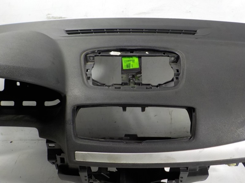 Recambio de salpicadero para renault megane iii coupe 1.5 dci diesel fap referencia OEM IAM 681007196R 985250003R 