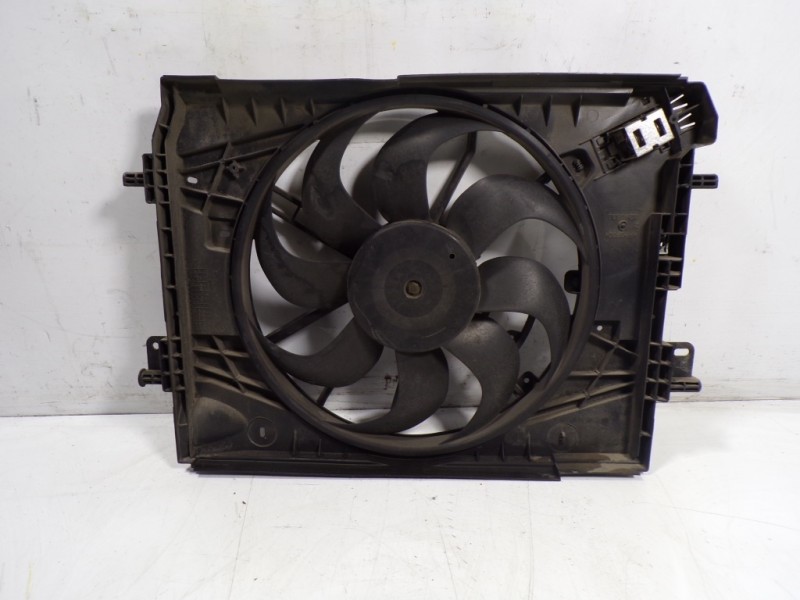Recambio de electroventilador para renault clio iv 1.5 dci diesel fap referencia OEM IAM 214816703R 214818009R 