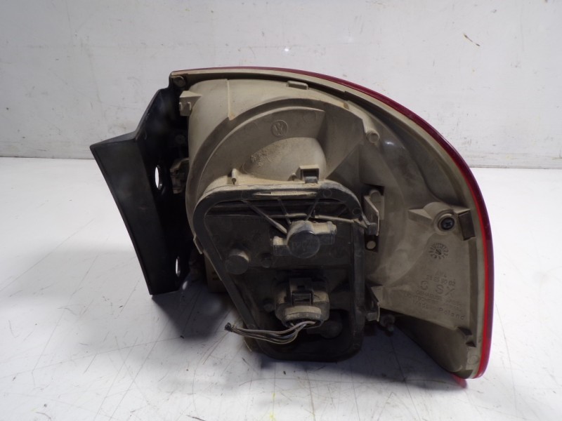 Recambio de piloto trasero izquierdo para volkswagen touareg (7la) tdi r5 referencia OEM IAM 7L6945095P 7L6945095K 