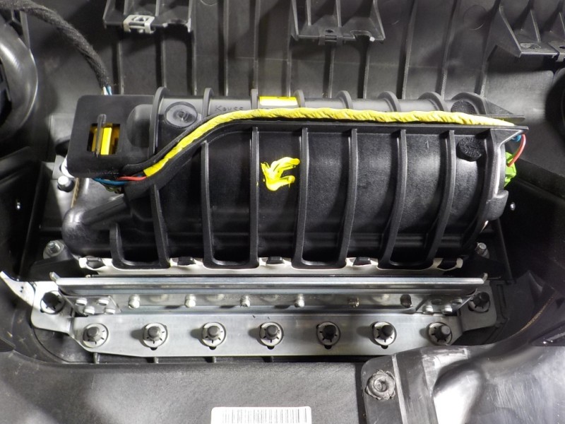 Recambio de salpicadero para audi tt (8j3/8j9) 2.0 16v tfsi referencia OEM IAM 8J1857001B24A J71U046048 