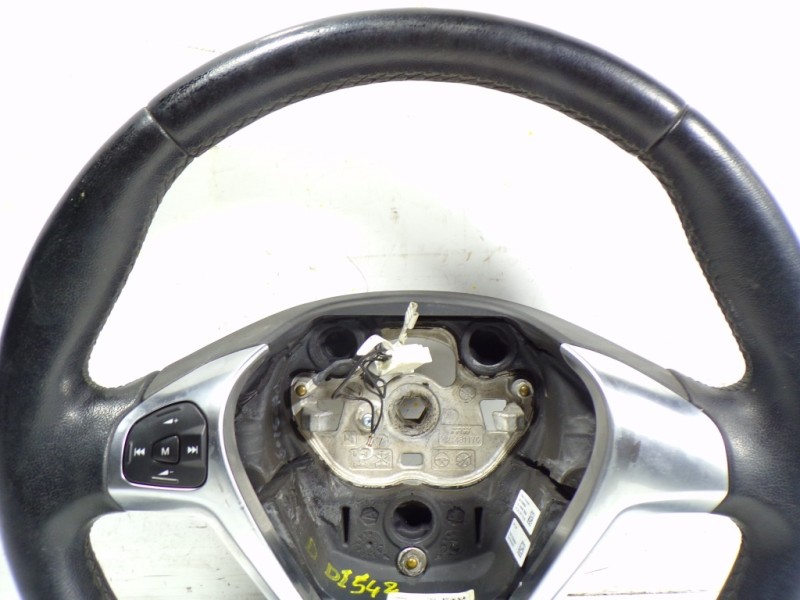 Recambio de volante para ford fiesta (ccn) 1.25 16v cat referencia OEM IAM 2067842  