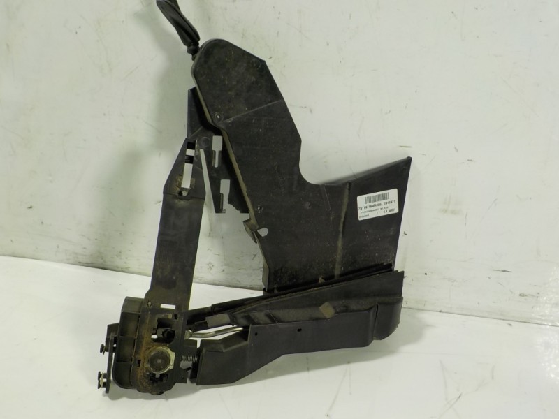 Recambio de cerradura puerta delantera derecha para ford fusion (cbk) 1.4 tdci cat referencia OEM IAM   