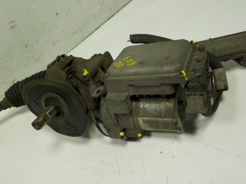 Recambio de cremallera direccion para peugeot 207 1.6 16v hdi referencia OEM IAM 4001F8  