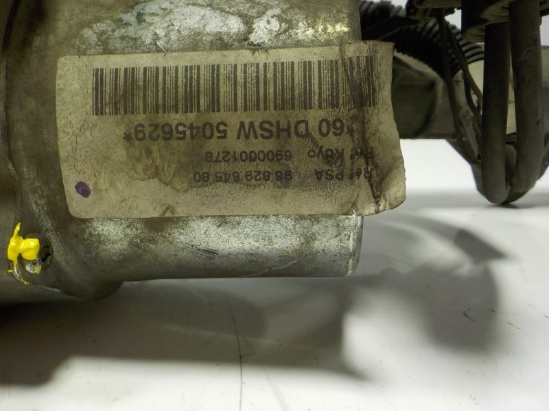 Recambio de cremallera direccion para peugeot 207 1.6 16v hdi referencia OEM IAM 4001F8  