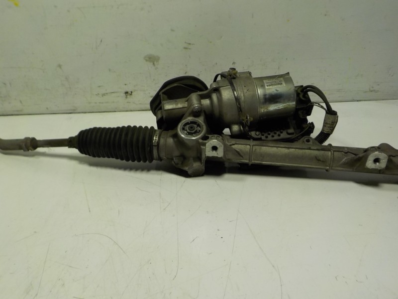 Recambio de cremallera direccion para peugeot 207 1.6 16v hdi referencia OEM IAM 4001F8  