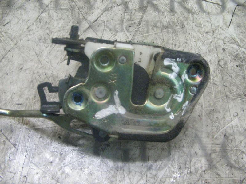 Recambio de cerradura puerta trasera derecha para hyundai accent (x3) 1.3 gls referencia OEM IAM 8142022000  