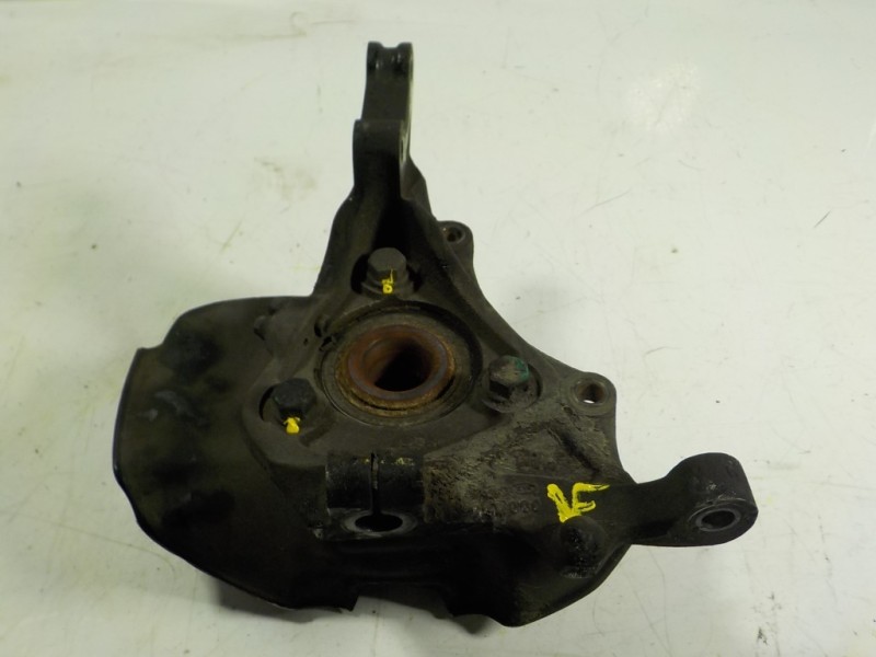 Recambio de mangueta delantera derecha para kia carnival 2.9 crdi cat referencia OEM IAM   