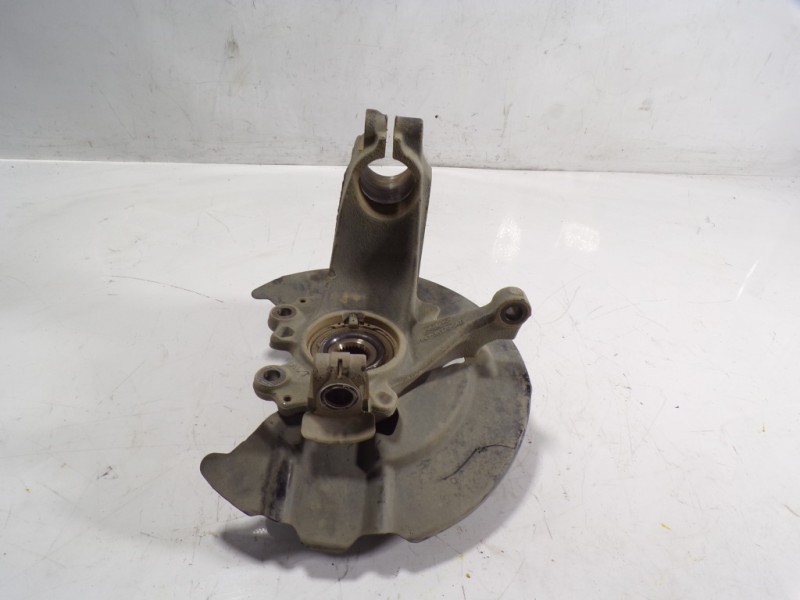 Recambio de mangueta delantera derecha para ford kuga (cbv) titanium referencia OEM IAM 1674670  