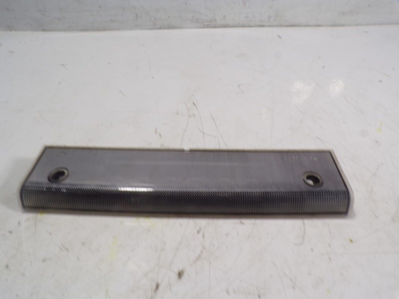 Recambio de piloto trasero central para ford kuga (cbv) titanium referencia OEM IAM 1535269 8V411BA601AA 