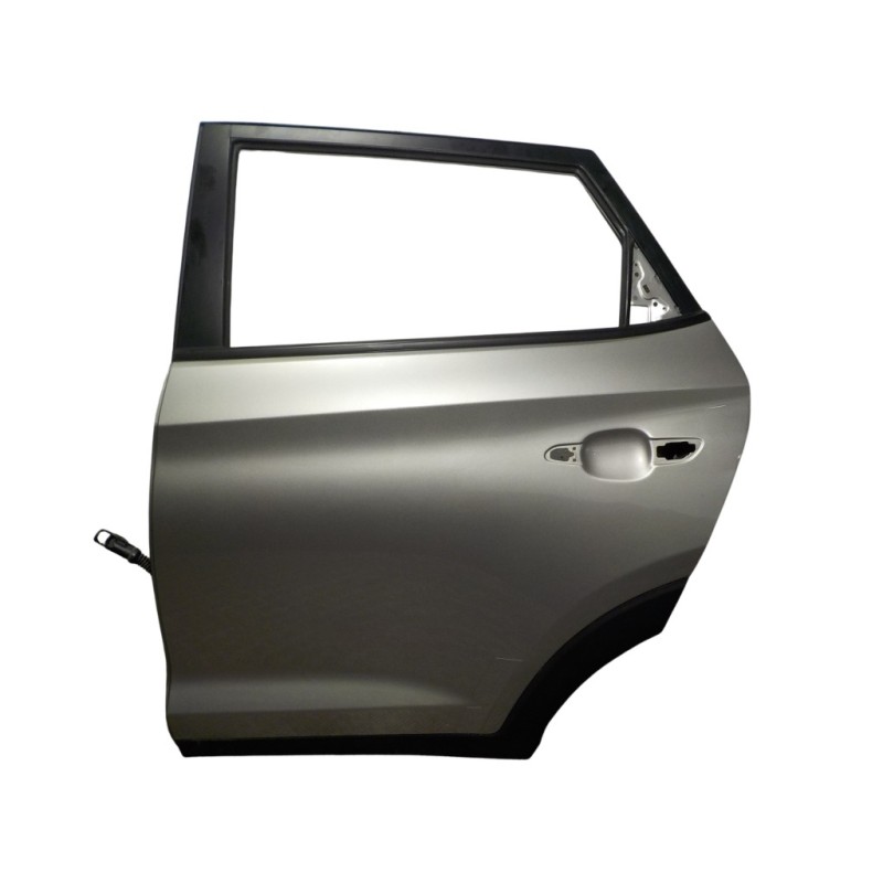 Recambio de puerta trasera izquierda para hyundai tucson essence bluedrive 2wd referencia OEM IAM 77003D7000  