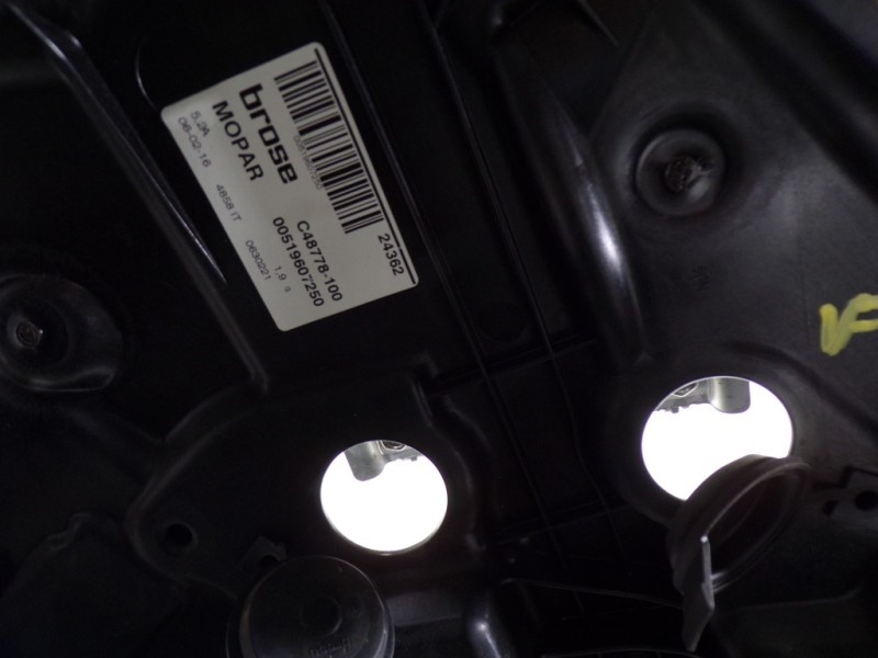 Recambio de elevalunas trasero izquierdo para fiat 500 x (334) 1.6 16v cat referencia OEM IAM 51960725 519607250 