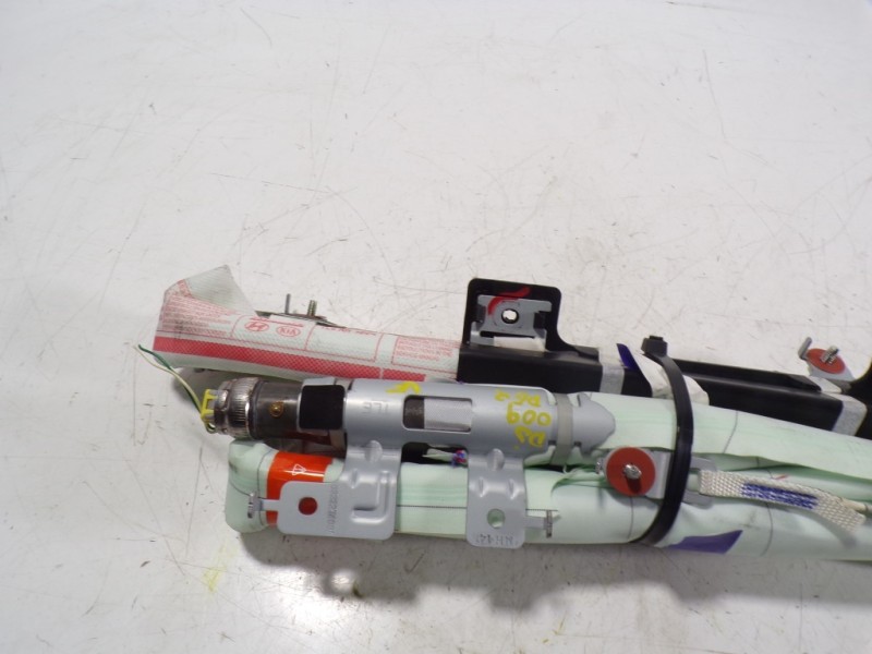 Recambio de airbag cortina delantero derecho para hyundai tucson essence bluedrive 2wd referencia OEM IAM 85020D7000 85020D7000 