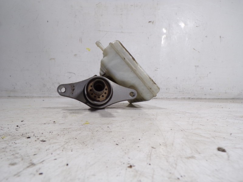 Recambio de bomba freno para renault master kasten 2.3 dci diesel cat referencia OEM IAM 460110032R  