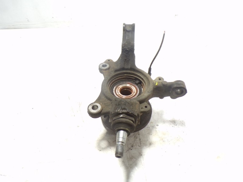 Recambio de mangueta delantera derecha para renault master kasten 2.3 dci diesel cat referencia OEM IAM 400103826R  