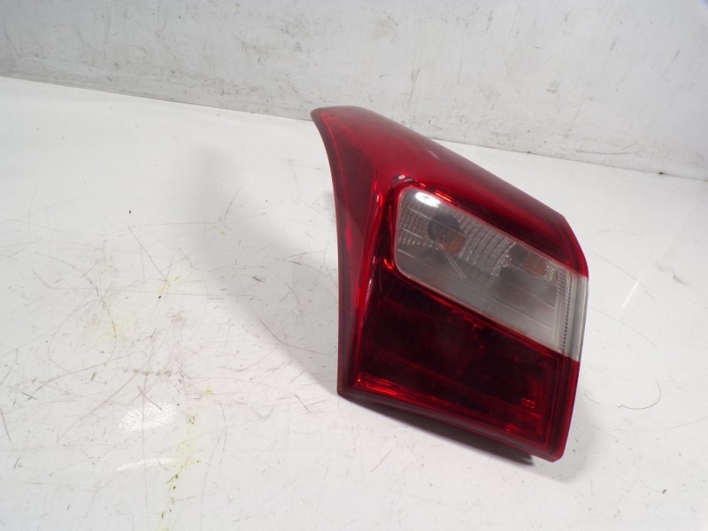 Recambio de piloto trasero izquierdo para hyundai i30 (gd) 1.4 cat referencia OEM IAM 92401A5020  