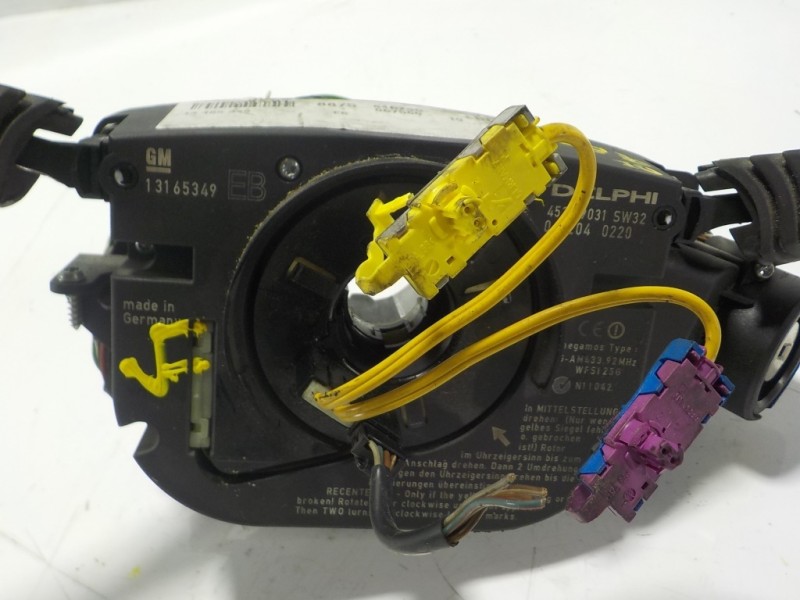 Recambio de mando intermitentes para opel vectra c berlina 2.0 dti referencia OEM IAM  13165349 