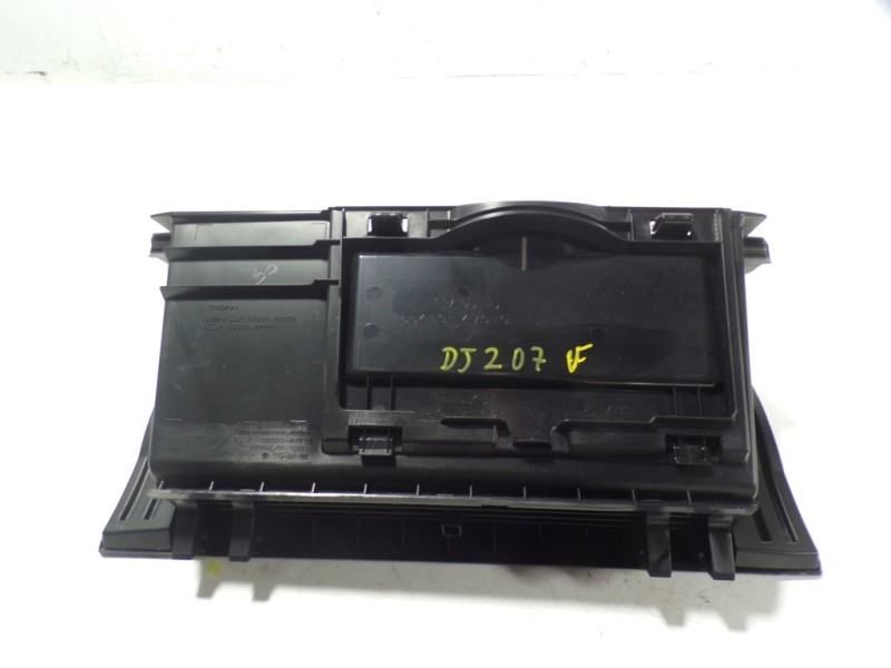 Recambio de guantera para toyota prius+ advance referencia OEM IAM 5555047121C0  