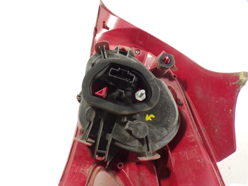 Recambio de piloto trasero izquierdo para peugeot 208 1.4 hdi fap referencia OEM IAM 9672628280  