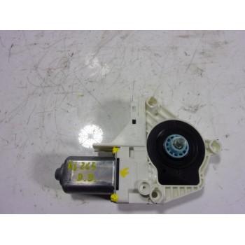 MOTOR ELEVALUNAS DELANTERO DERECHO 8K0959801B 8K0959801B 1036919810200
