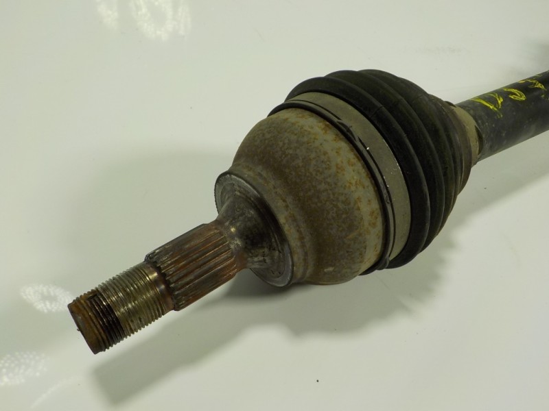 Recambio de transmision izquierda para peugeot partner kombi 1.6 blue-hdi fap referencia OEM IAM 3272LW 9660782780 