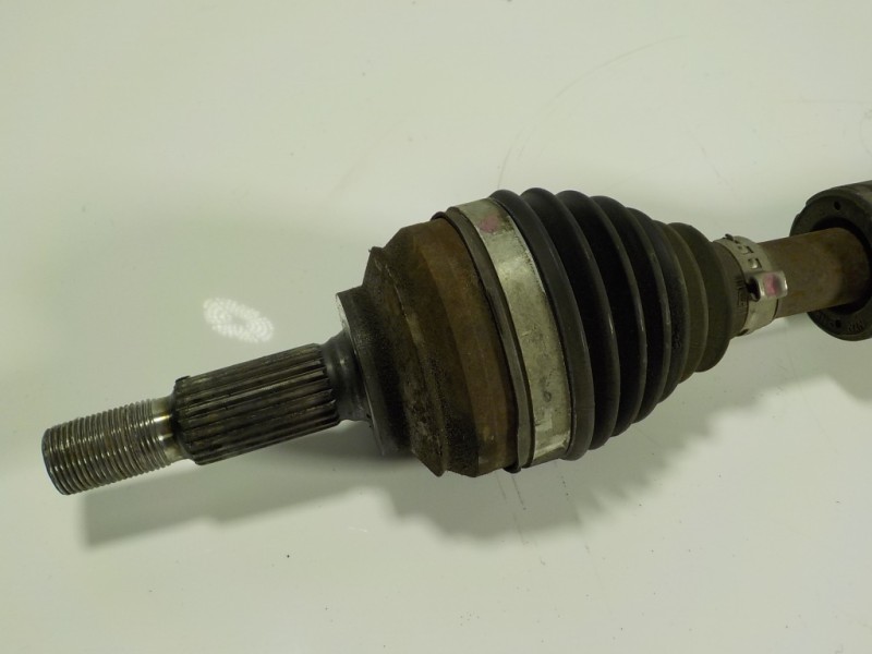 Recambio de transmision izquierda para renault clio iv 1.2 16v referencia OEM IAM 391018662R  