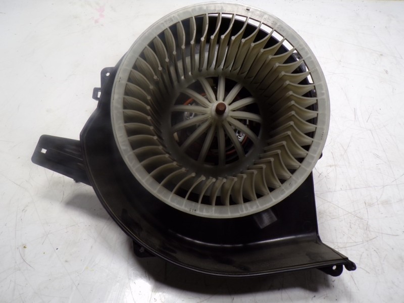 Recambio de motor calefaccion para seat ibiza (6j5) 1.4tdi 55kw referencia OEM IAM 6R1819015 6R1819015 