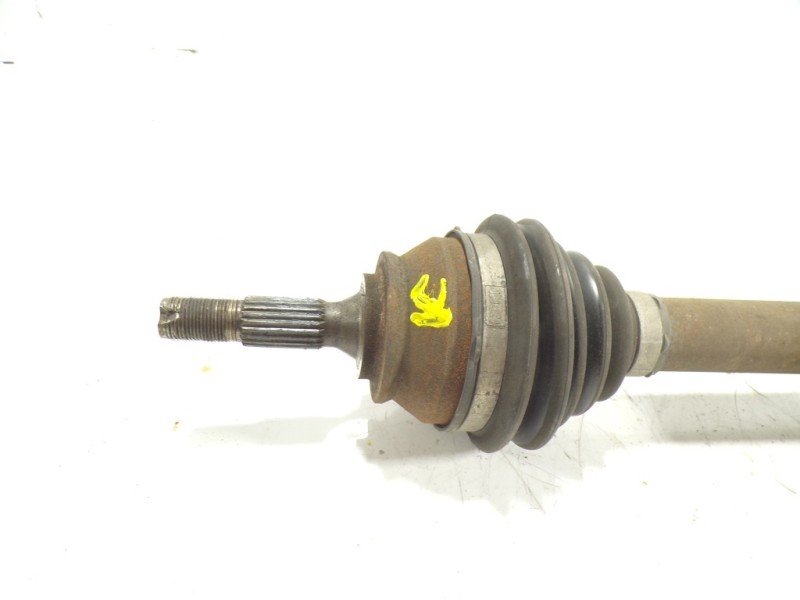 Recambio de transmision izquierda para peugeot 208 1.6 16v hdi fap referencia OEM IAM 9801048580 9686025580 