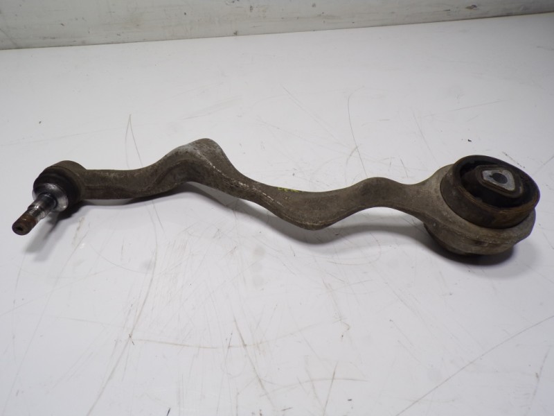 Recambio de brazo suspension inferior delantero derecho para bmw serie 1 berlina (e81/e87) 116d referencia OEM IAM 31122405862  