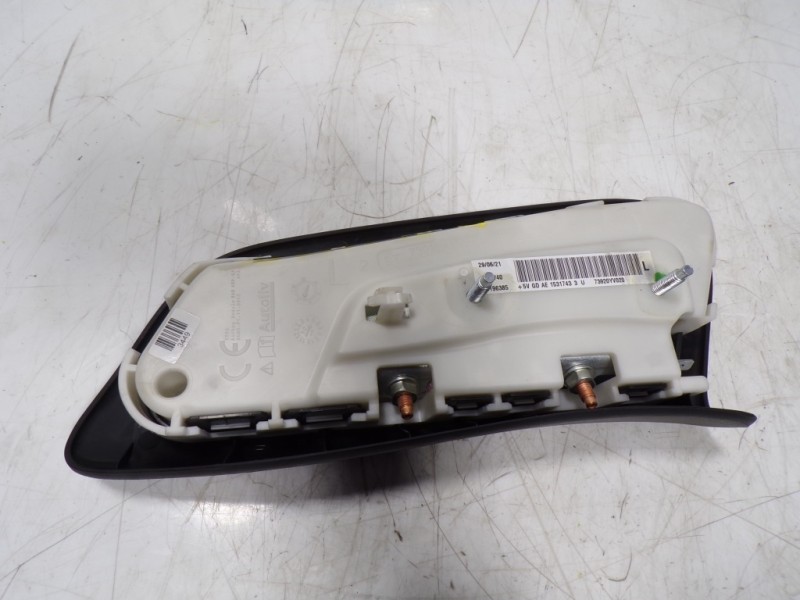 Recambio de airbag lateral izquierdo para toyota aygo 1.0 vvti referencia OEM IAM 73920YV020B3 621366300 621366300