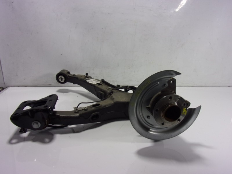 Recambio de mangueta trasera izquierda para toyota proace referencia OEM IAM   