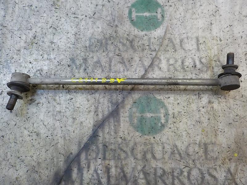 Recambio de tirante delantero derecho para toyota auris 1.4 turbodiesel cat referencia OEM IAM 4882002070  