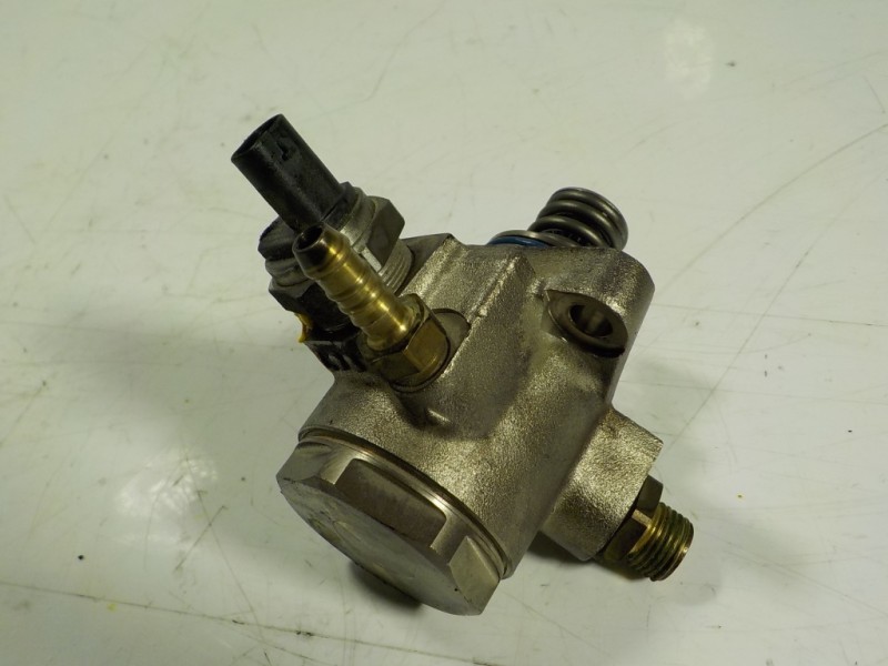 Recambio de bomba inyeccion para volkswagen polo 1.0 tsi referencia OEM IAM 04E127026BH 04E127026BH HFS03451H