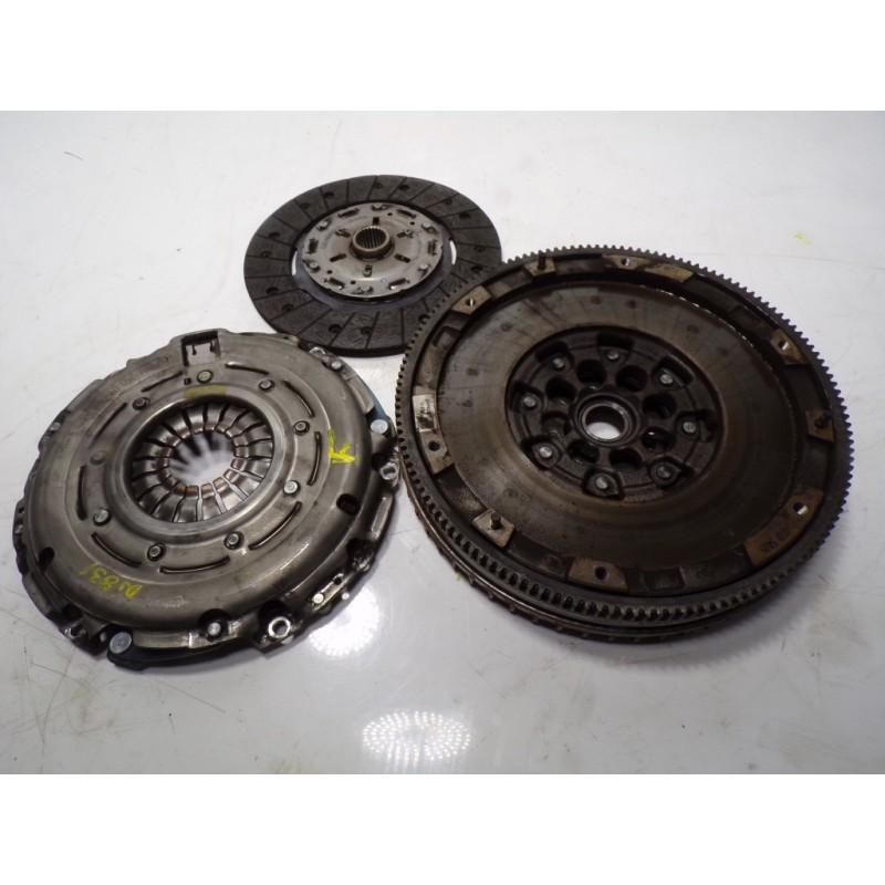 Recambio de kit embrague para mercedes-benz clase a (w176) 2.1 cdi cat referencia OEM IAM A0262500501 A0262500501 