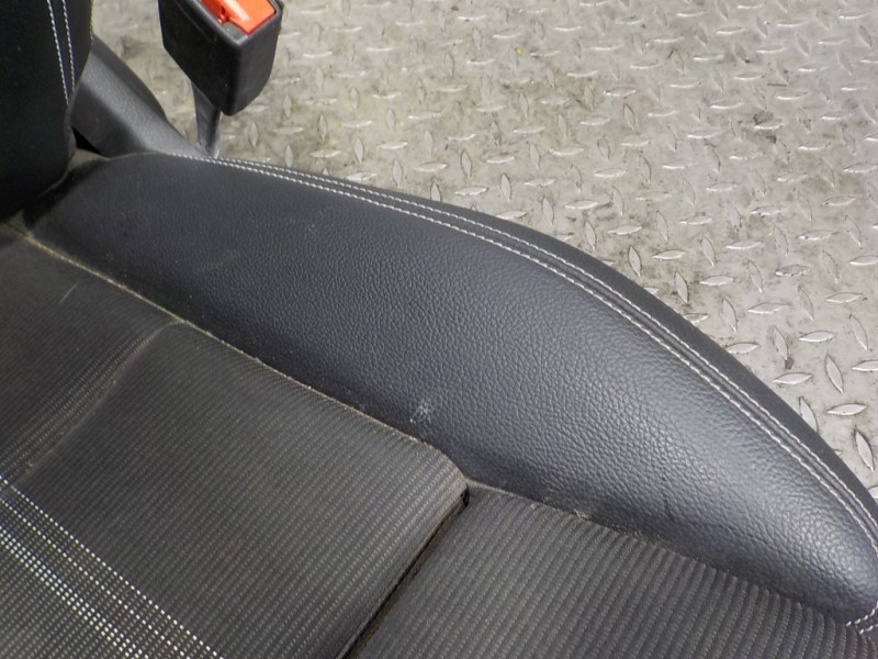Recambio de asiento delantero derecho para mercedes-benz clase a (w176) 2.1 cdi cat referencia OEM IAM   