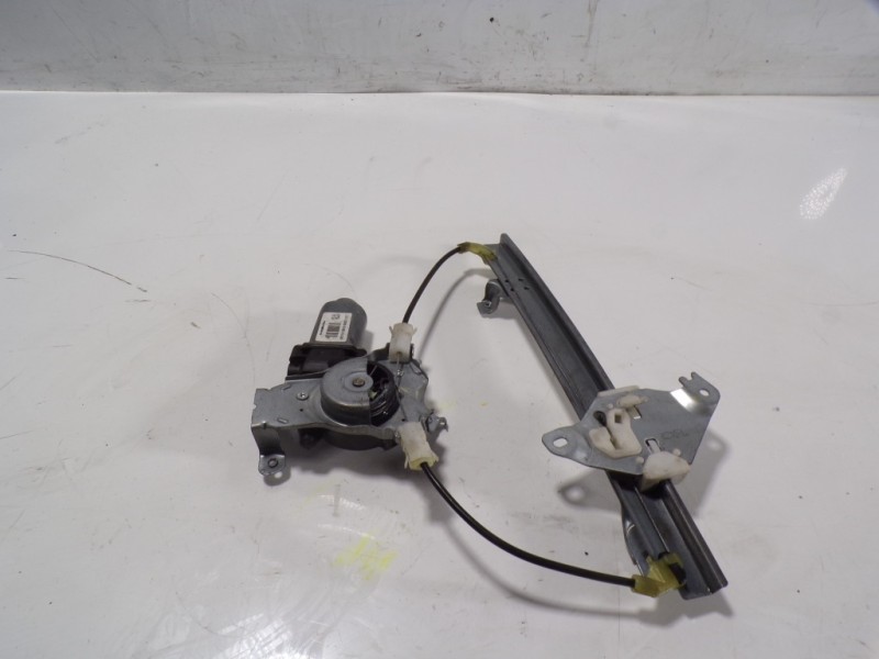 Recambio de elevalunas trasero izquierdo para nissan qashqai (j10) 1.5 dci turbodiesel cat referencia OEM IAM 82701JD400 402191A