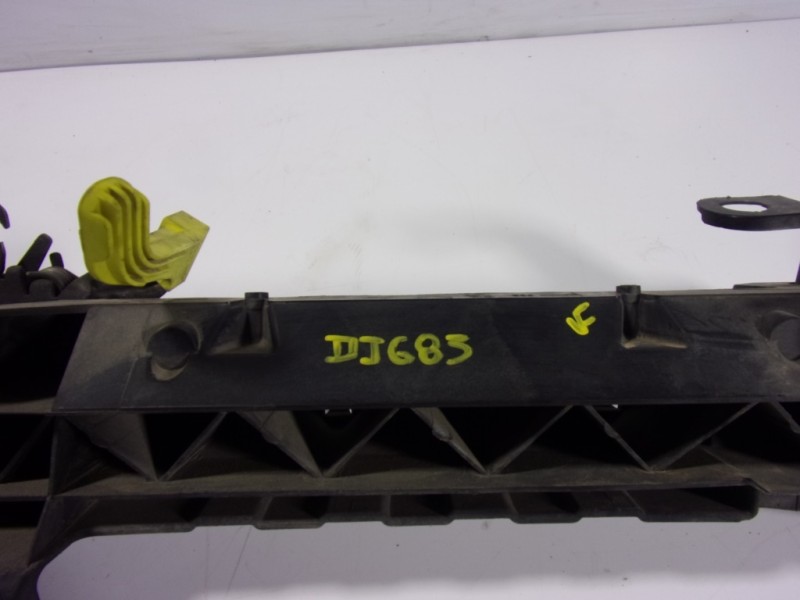 Recambio de frente delantero para peugeot partner kasten 1.6 16v hdi cat referencia OEM IAM 7416J3  