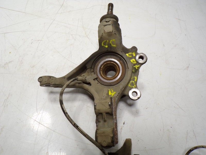 Recambio de mangueta delantera derecha para peugeot partner tepee b9 1.6 16v hdi referencia OEM IAM 364796  