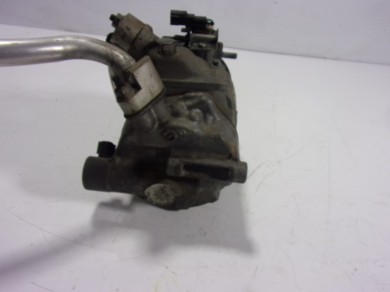 Recambio de compresor aire acondicionado para ford mondeo lim. trend referencia OEM IAM 2200052 DG9H19D629HD 4472807242