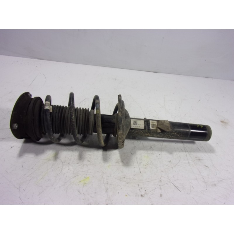 Recambio de amortiguador delantero derecho para volkswagen tiguan 2.0 tdi referencia OEM IAM 5QF413031BM 5QF412021PP 