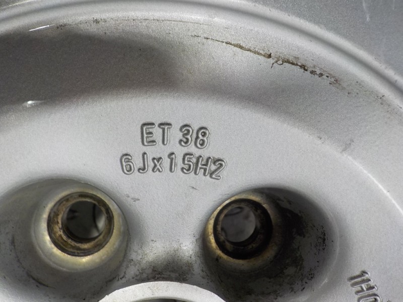 Recambio de juego llantas para volkswagen golf iii berlina (1h1) 2.0 referencia OEM IAM  1H0601025J 