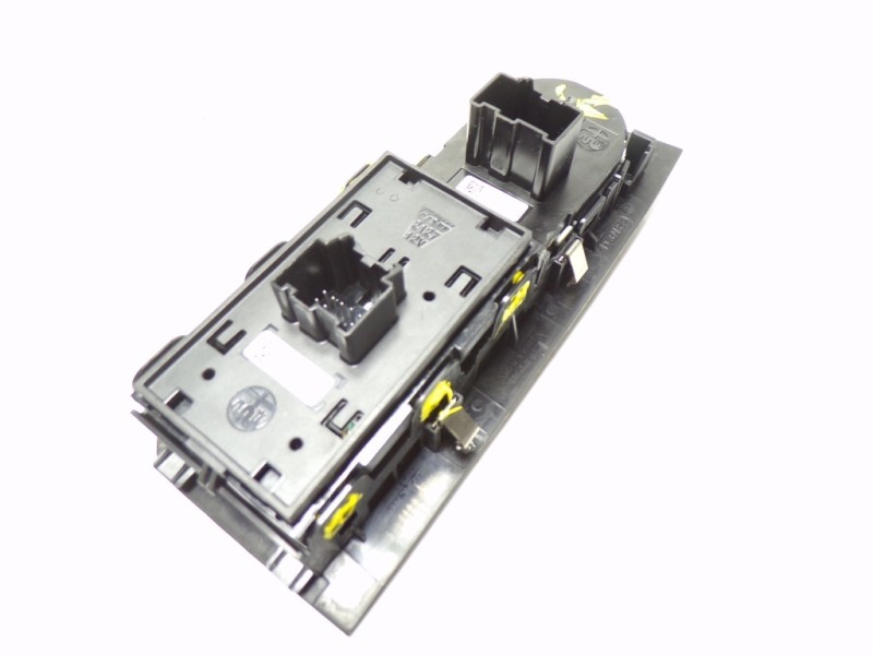 Recambio de mando elevalunas delantero izquierdo para alfa romeo giulia (952) 2.2 jtdm cat referencia OEM IAM 156149407 01561255